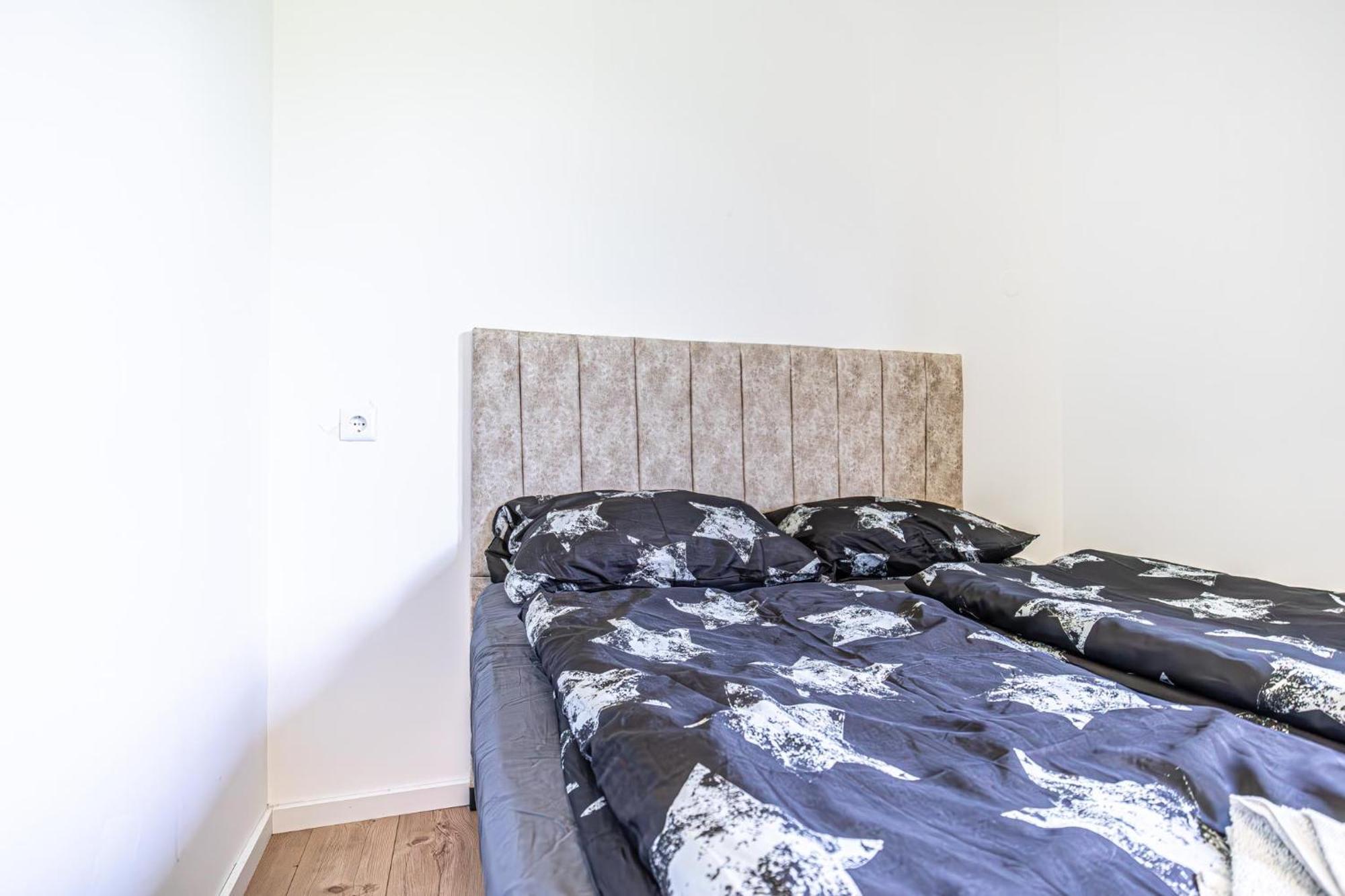 Comfy Rooms In Shared Villa With Terrace And Garden Wina Bagian luar foto