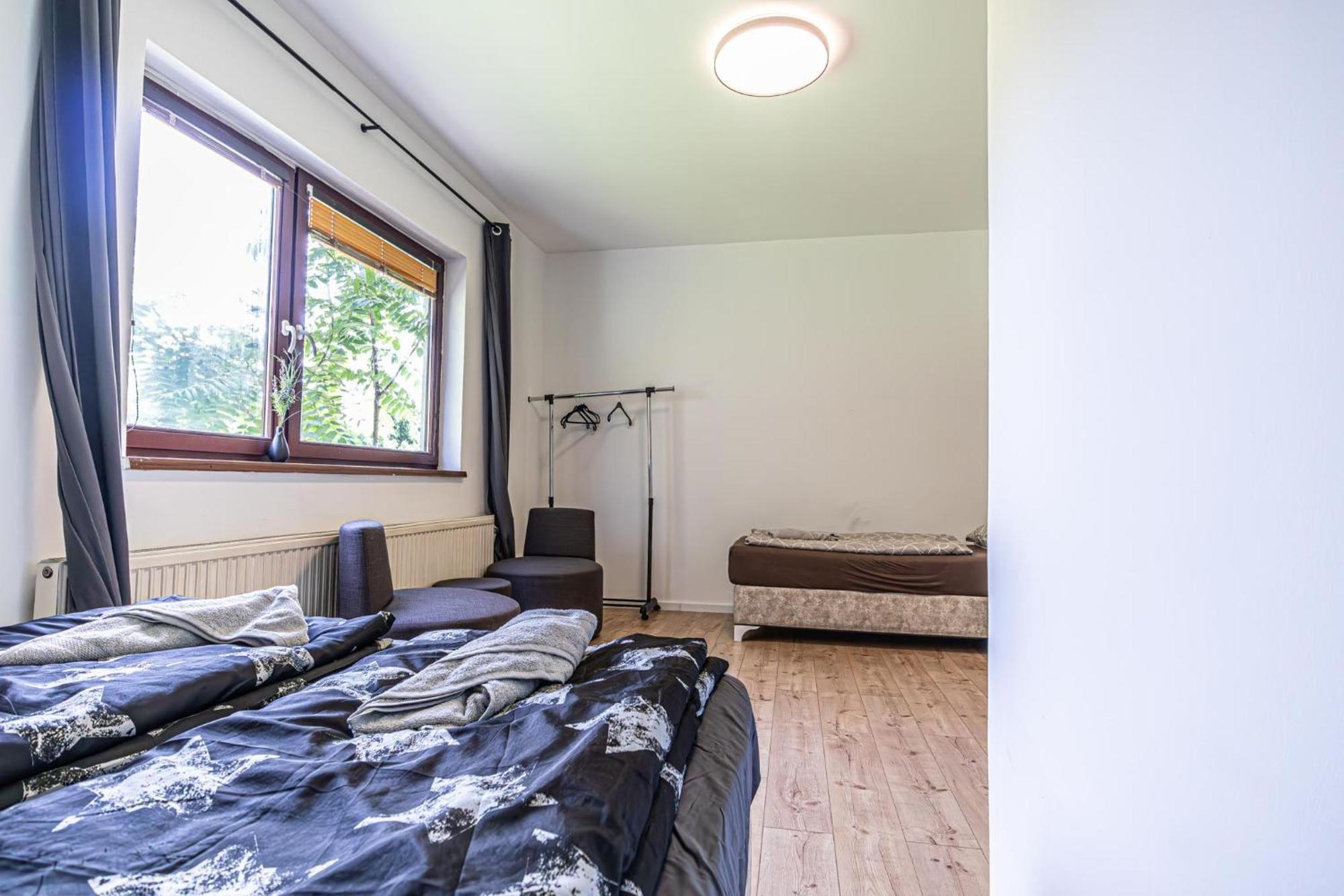 Comfy Rooms In Shared Villa With Terrace And Garden Wina Bagian luar foto