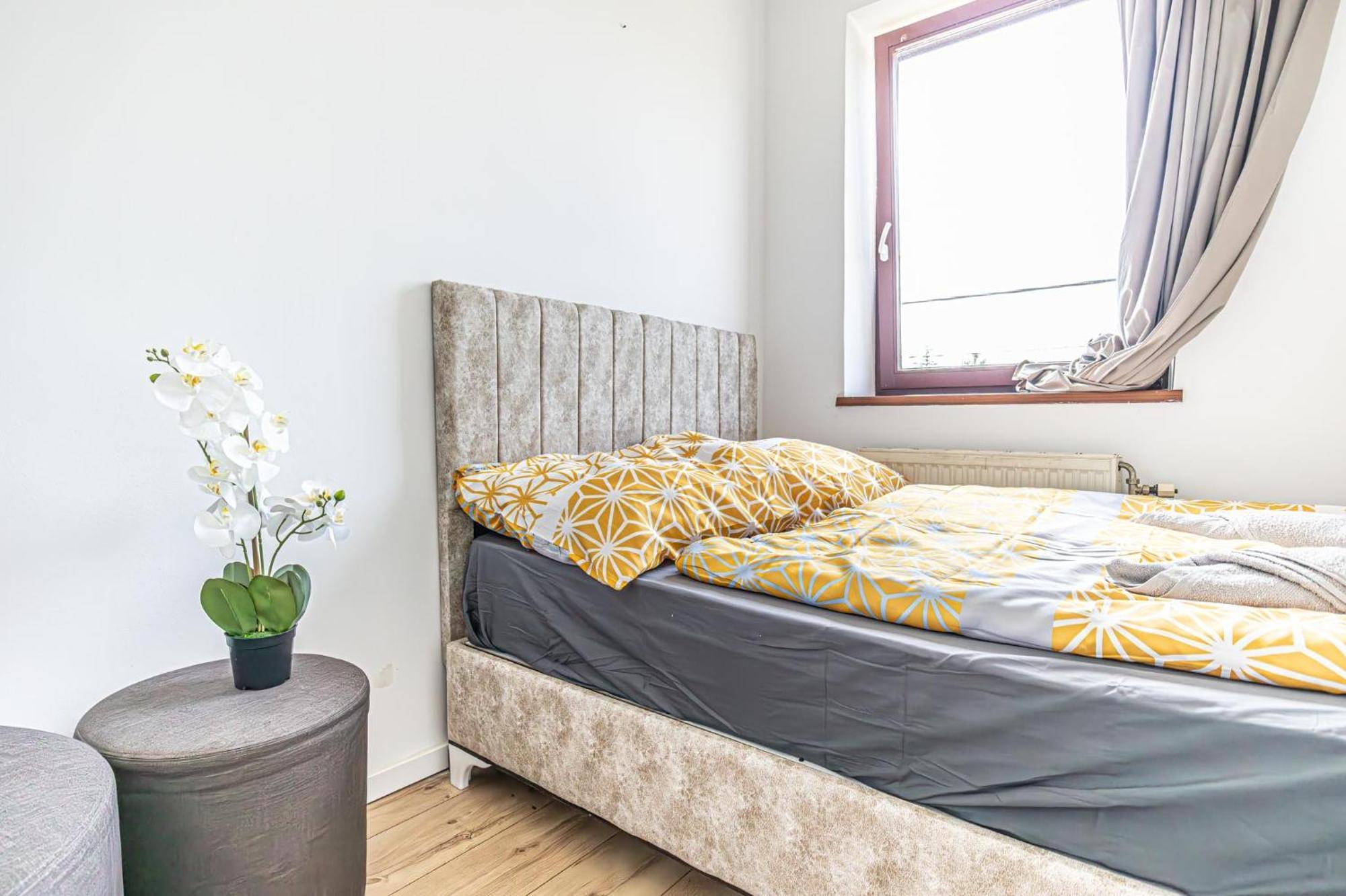 Comfy Rooms In Shared Villa With Terrace And Garden Wina Bagian luar foto