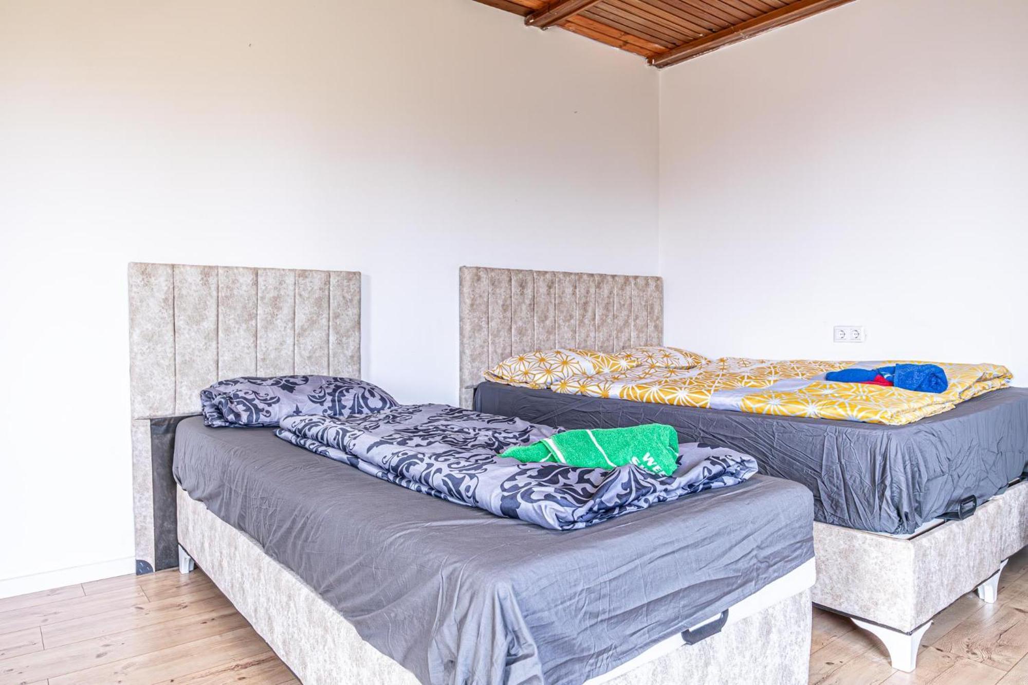 Comfy Rooms In Shared Villa With Terrace And Garden Wina Bagian luar foto