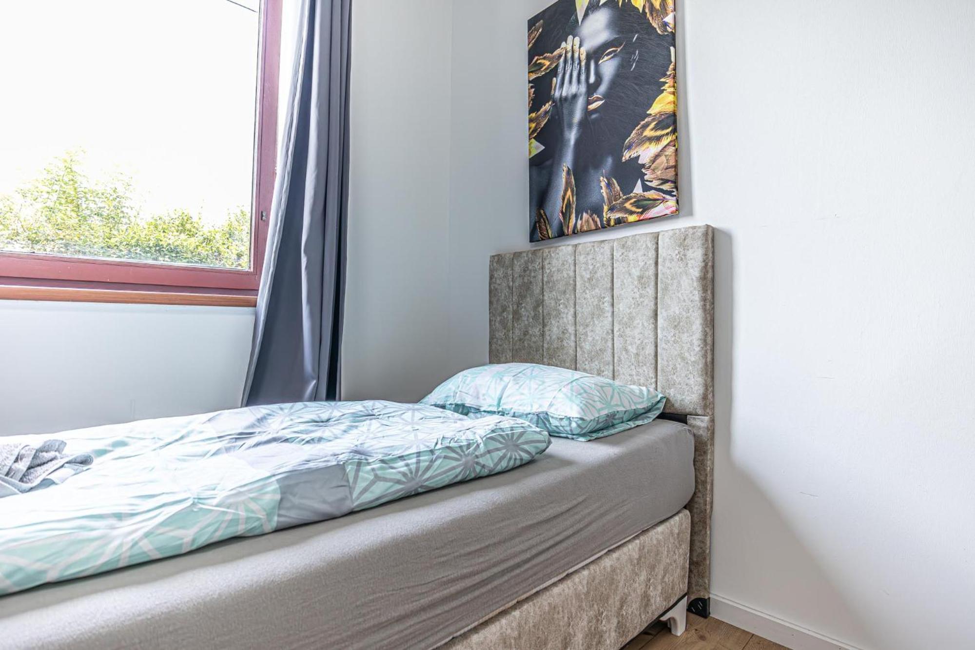 Comfy Rooms In Shared Villa With Terrace And Garden Wina Bagian luar foto