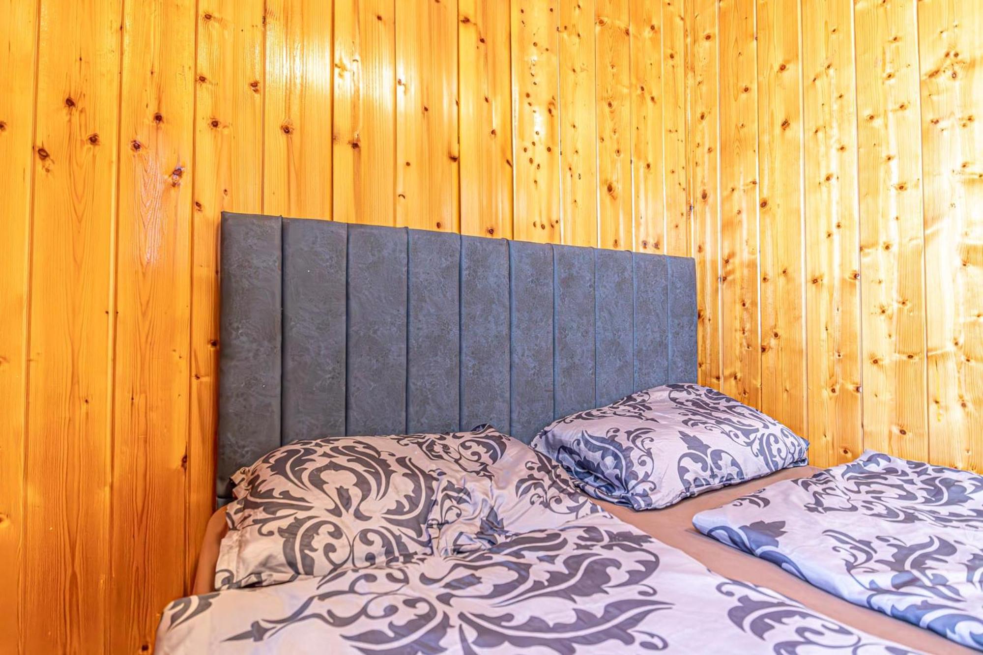 Comfy Rooms In Shared Villa With Terrace And Garden Wina Bagian luar foto
