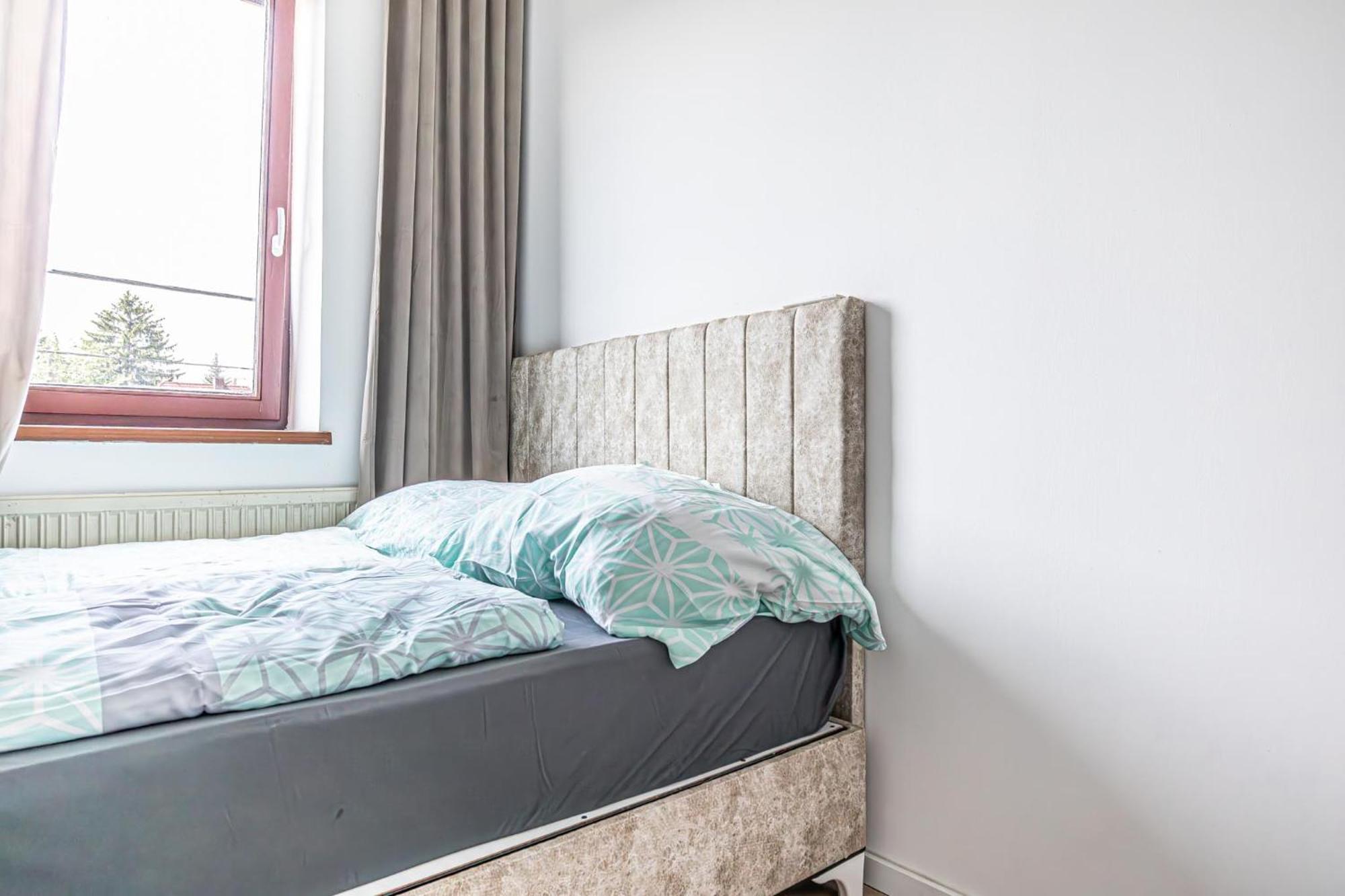 Comfy Rooms In Shared Villa With Terrace And Garden Wina Bagian luar foto