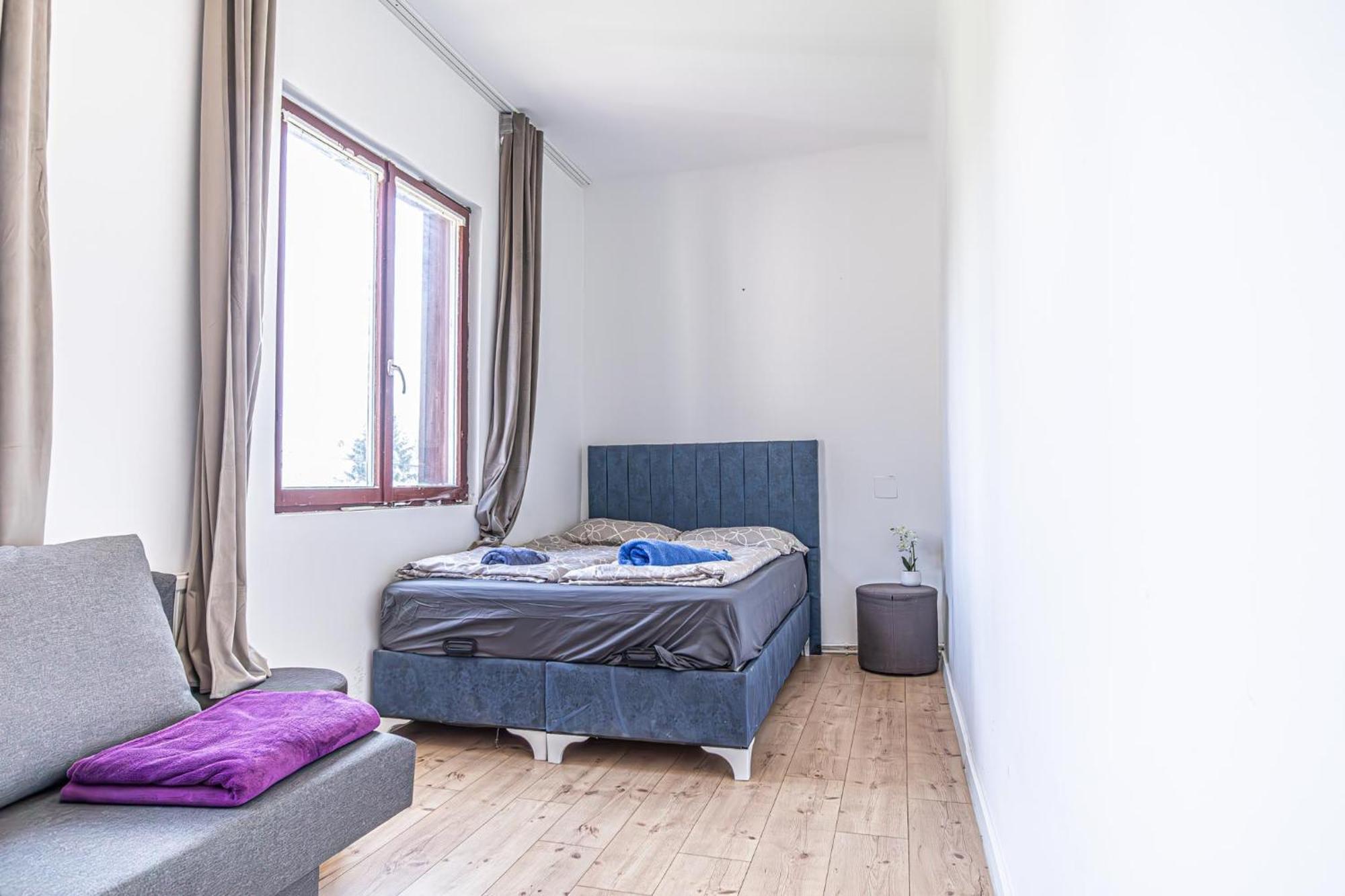 Comfy Rooms In Shared Villa With Terrace And Garden Wina Bagian luar foto